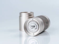 1Zpresso | Q Manual Coffee Grinder(1zpresso Q Manual Coffee Grinder) 3 1Zpresso | Q Manual Coffee Grinder(1zpresso Q Manual Coffee Grinder) -Cafuné Boutique 1zpresso q manual coffee grinder lifestyle 1