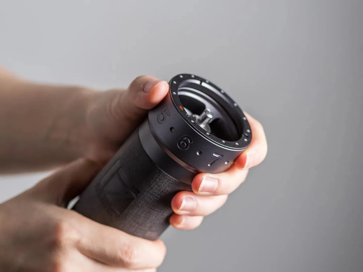 1Zpresso | ZP6 Special Manual Coffee Grinder(1zpresso zp6 special manual coffee grinder) 1Zpresso | ZP6 Special Manual Coffee Grinder(1zpresso Zp6 Special Manual Coffee Grinder) -Cafuné Boutique 1zpresso zp6 special lifetyle 2