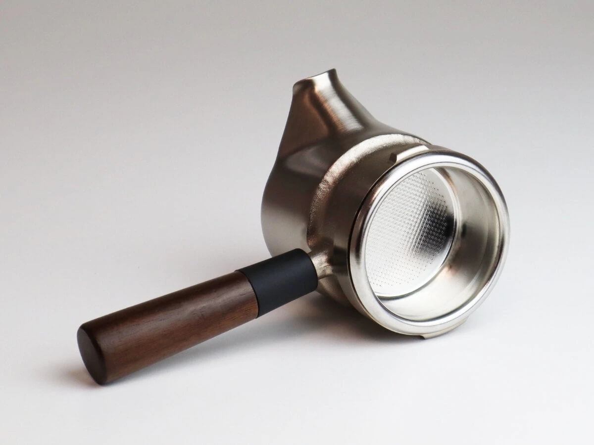 9Barista | Naked Portafilter (Open Box)(9barista naked portafilter open box) 9Barista | Naked Portafilter (Open Box)(9barista Naked Portafilter Open Box) -Cafuné Boutique 9Barista naked portafiter lifestyle 2