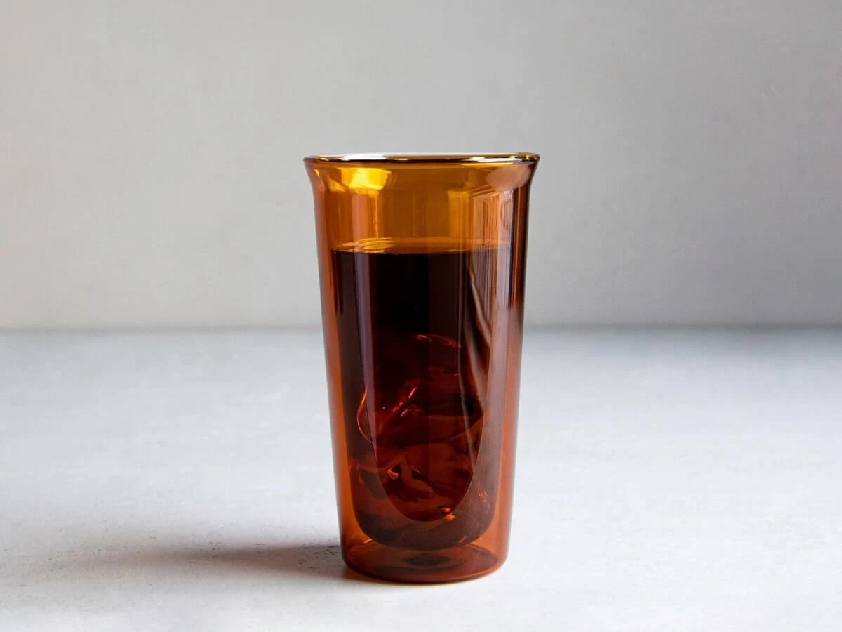 Kinto | Cast Amber Double Wall Glass(Kinto cast amber double wall glass) Kinto | Cast Amber Double Wall Glass(Kinto Cast Amber Double Wall Glass) -Cafuné Boutique Kinto cast amber double wall glass 340ml lifestyle
