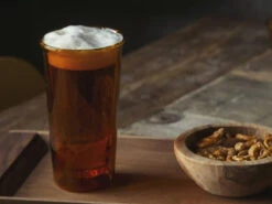 Kinto | Cast Amber Glass(Kinto Cast Amber) 9 Kinto | Cast Amber Glass(Kinto Cast Amber) -Cafuné Boutique Kinto cast amber glass 430ml lifestyle