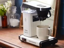 Technivorm | Moccamaster No. 1 Filters(Technivorm Moccamaster No 1 Filters) 2 Technivorm | Moccamaster No. 1 Filters(Technivorm Moccamaster No 1 Filters) -Cafuné Boutique Technivorm Moccamaster cupone white lifestyle 502591c8 3737 46be a759 fd7e1f020945