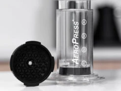AeroPress | Flow Control Filter Cap(Aeropress Flow Control Filter Cap) -Cafuné Boutique aeropress flow control filter cap lifestyle 1