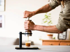 Aram | Shot Glass(Aram Shot Glass) -Cafuné Boutique aram soulcraft espresso maker lifestyle 17