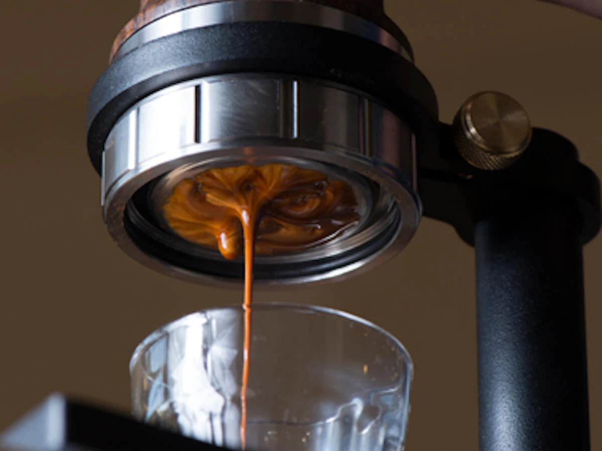 Aram | Double Shot Espresso Filter Basket(Aram double shot filter basket) Aram | Double Shot Espresso Filter Basket(Aram Double Shot Filter Basket) -Cafuné Boutique aram soulcraft espresso maker lifestyle 5