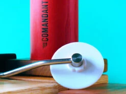 Broken Gooseneck | QUADX Manual Grinder Hopper Cover(Broken Gooseneck Quadx) -Cafuné Boutique broken gooseneck quad x lifestyle 11