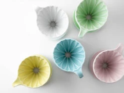 CAFEC | Porcelain Flower Dripper - 1 Cup(Cafec Porcelain Flower Dripper 1 Cup) -Cafuné Boutique cafec flower dripper lifestyle 3