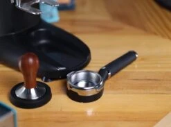 Canal | The Hummingbird Portafilter(Canal Hummingbird Portafilter) -Cafuné Boutique canal seattle hummingbird portafilter lifestyle 11