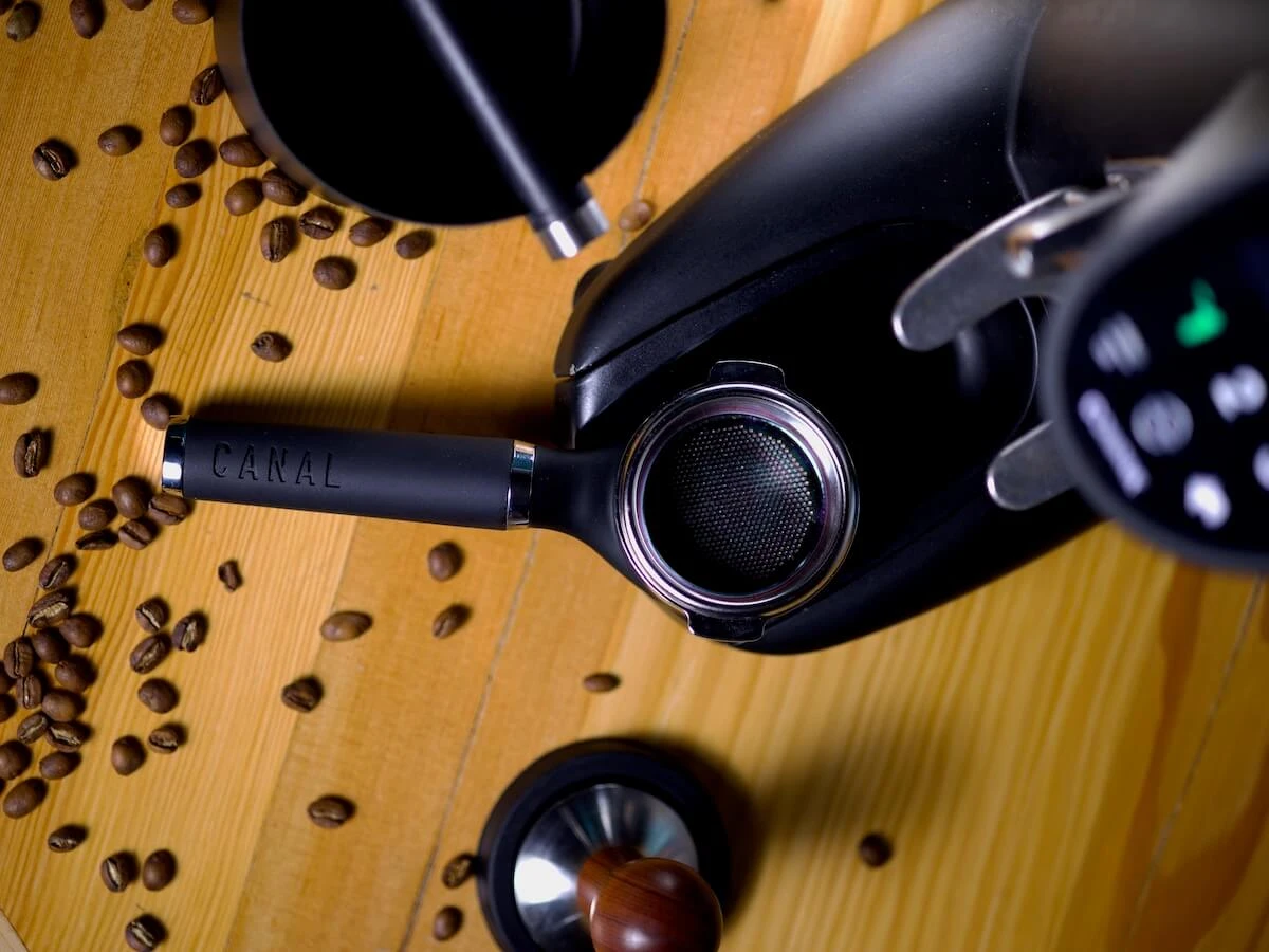 Canal | The Hummingbird Portafilter - Titanium(Canal the hummingbird portafilter titanium) Canal | The Hummingbird Portafilter - Titanium(Canal The Hummingbird Portafilter Titanium) -Cafuné Boutique canal seattle hummingbird portafilter lifestyle 5 ae3d0fd6 db09 4641 a645 3c80afac29f1