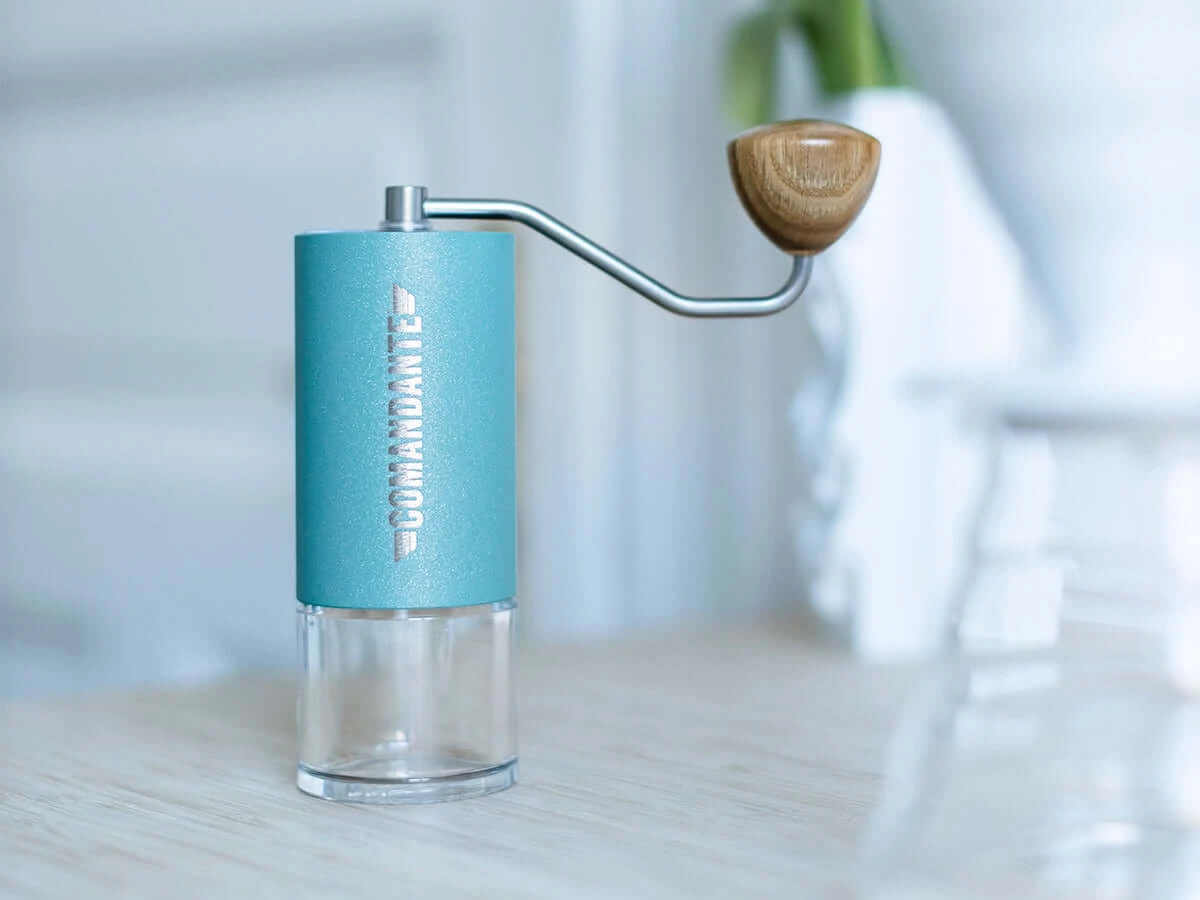 Comandante | C40 MK4 Nitro Blade Coffee Grinder - Alpine Lagoon(Comandante c40 mk4 nitro blade grinder alpine lagoon) Comandante | C40 MK4 Nitro Blade Coffee Grinder - Alpine Lagoon(Comandante C40 Mk4 Nitro Blade Grinder Alpine Lagoon) -Cafuné Boutique comandante c40 mk4 nitro blade grinder alpine lagoon lifestyle 2