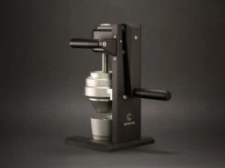 Craig Lyn Design Studio | HG-1 PRIME Manual Coffee Grinder(Craig Lyn Design Studio Hg 1 Prime) -Cafuné Boutique craig lyn design studio hg 1 prime lifestyle 5