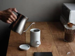 Kinto | Faro Mug Set(Kinto Faro Mug Set) 2 Kinto | Faro Mug Set(Kinto Faro Mug Set) -Cafuné Boutique kinto faro mug set lifestyle 3