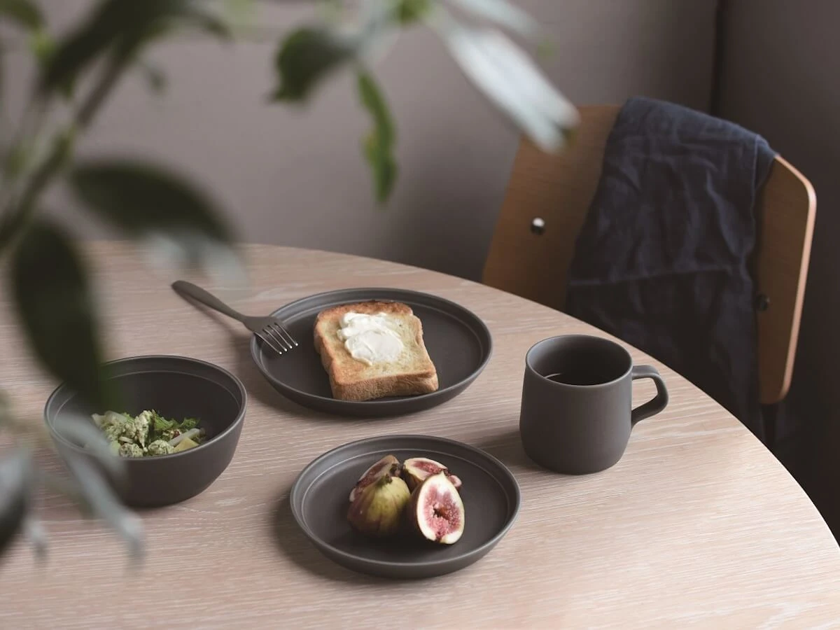 Kinto | Fog Mug - Grey(Kinto fog mug grey) Kinto | Fog Mug - Grey(Kinto Fog Mug Grey) -Cafuné Boutique kinto fog mug grey lifestyle 4