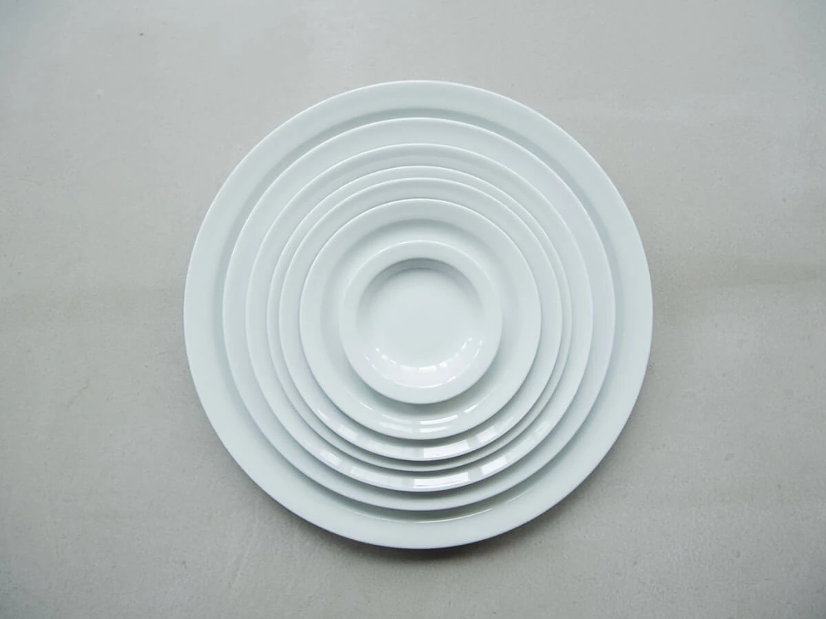 Loveramics | Er-Go! System 33cm Platter(Loveramics er go system 33cm platter) Loveramics | Er-Go! System 33cm Platter(Loveramics Er Go System 33cm Platter) -Cafuné Boutique loveramics er go system white full collection lifestyle.7