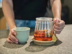 Loveramics | Glass Jug - Optic(Loveramics Glass Jug Optic) 4 Loveramics | Glass Jug - Optic(Loveramics Glass Jug Optic) -Cafuné Boutique loveramics glass jug optic lid lifestyle 4