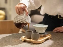 Loveramics | Glass Jug - Optic(Loveramics Glass Jug Optic) 2 Loveramics | Glass Jug - Optic(Loveramics Glass Jug Optic) -Cafuné Boutique loveramics glass jug optic lid lifestyle 6 0322908d 70f4 4121 9446 18e3468a500d