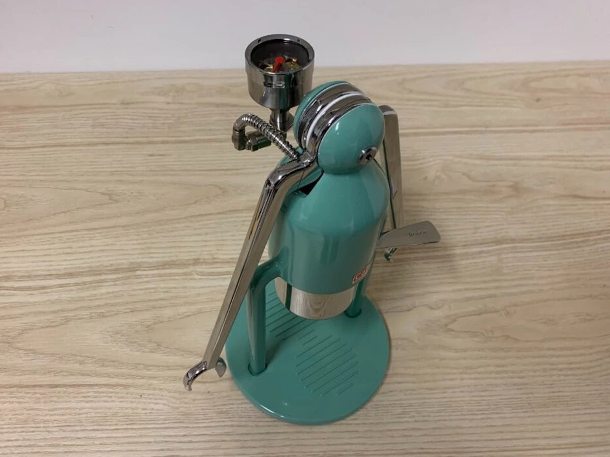 Naked Portafilter | Piston Pressure Kit(Naked portafilter piston pressure kit) Naked Portafilter | Piston Pressure Kit(Naked Portafilter Piston Pressure Kit) -Cafuné Boutique naked portafilter robot piston pressure kit lifestyle 1