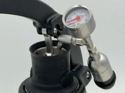 Naked Portafilter | Pressure Gauge(Naked Portafilter Pressure Gauge 1) 2 Naked Portafilter | Pressure Gauge(Naked Portafilter Pressure Gauge 1) -Cafuné Boutique naked portafilter smart espresso profiler lifestyle 7 50bdf7d4 86e3 4027 adef 52c6173d4e5f