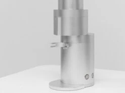 Option-O | Lagom P100 Coffee Grinder - W. Neat Clicker V2(Option O Lagom P100 Grinder) 4 Option-O | Lagom P100 Coffee Grinder - W. Neat Clicker V2(Option O Lagom P100 Grinder) -Cafuné Boutique option o lagom p100 lifestyle 4