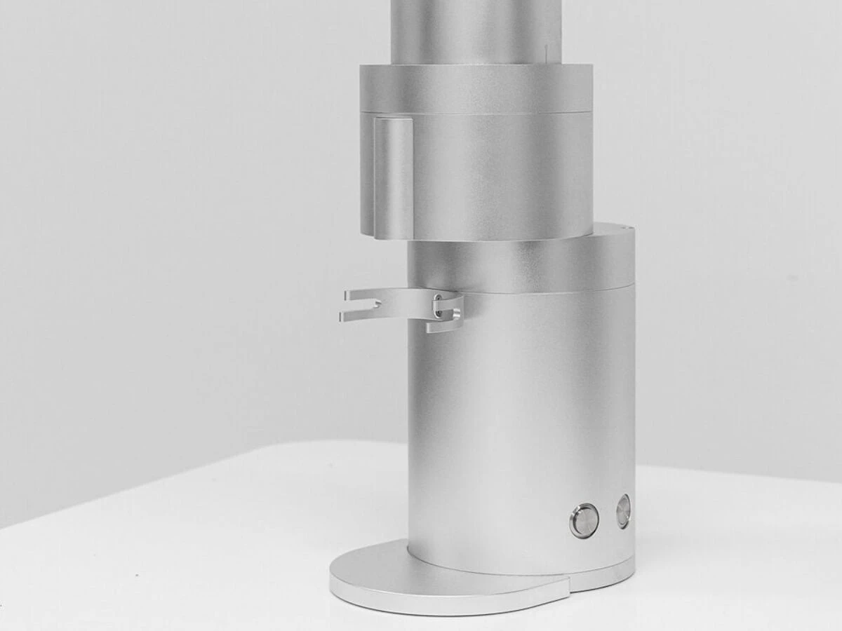 Option-O | Lagom P100 Coffee Grinder - w. Neat Clicker V2(Option o lagom p100 grinder) Option-O | Lagom P100 Coffee Grinder - W. Neat Clicker V2(Option O Lagom P100 Grinder) -Cafuné Boutique option o lagom p100 lifestyle 4