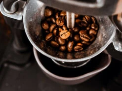 ROK | Grinder GC(Rok Grinder Gc) 2 ROK | Grinder GC(Rok Grinder Gc) -Cafuné Boutique rok grinder gc lifestyle 5