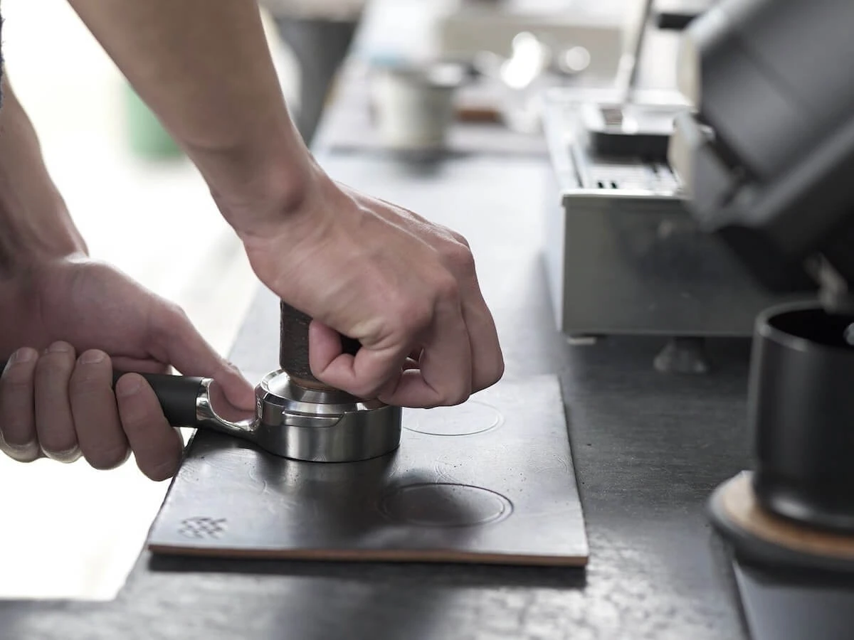 Weber Workshops | Espresso Paper Filters(Weber workshops espresso paper filters) Weber Workshops | Espresso Paper Filters(Weber Workshops Espresso Paper Filters) -Cafuné Boutique weber workshops epf lifestyle 2